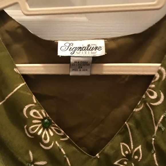 Beautiful tunic - Picture 2 of 3